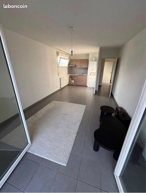 Appartement lumineux avec vue dégagée (image 2)