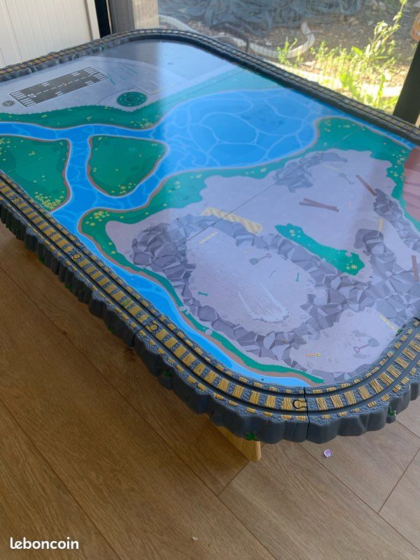 Table de jeux circuit train (image 2)