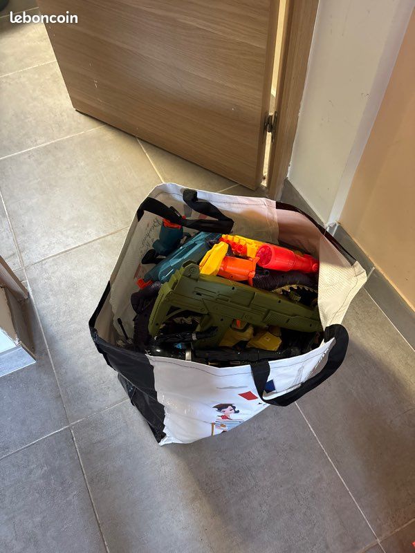 Lot de jeu , nerf , jouet super héros , (image 2)