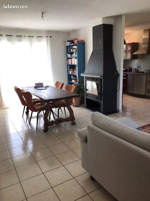 Maison 4 pièces 97 m² · à Lacapelle-Marival · 97 m² · 800 €