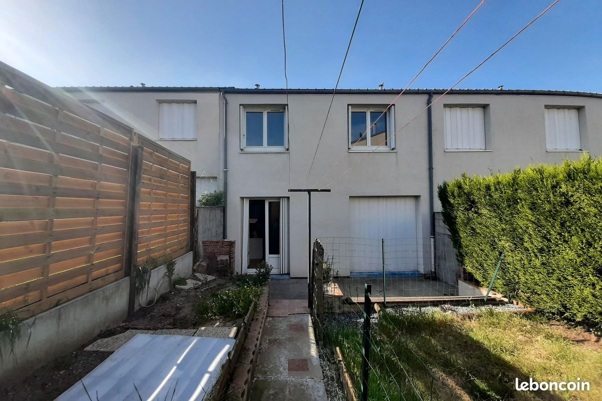 Maison 5 pièces 94 m² · à Parigné-l'Évêque · 94 m² · 126 900 €