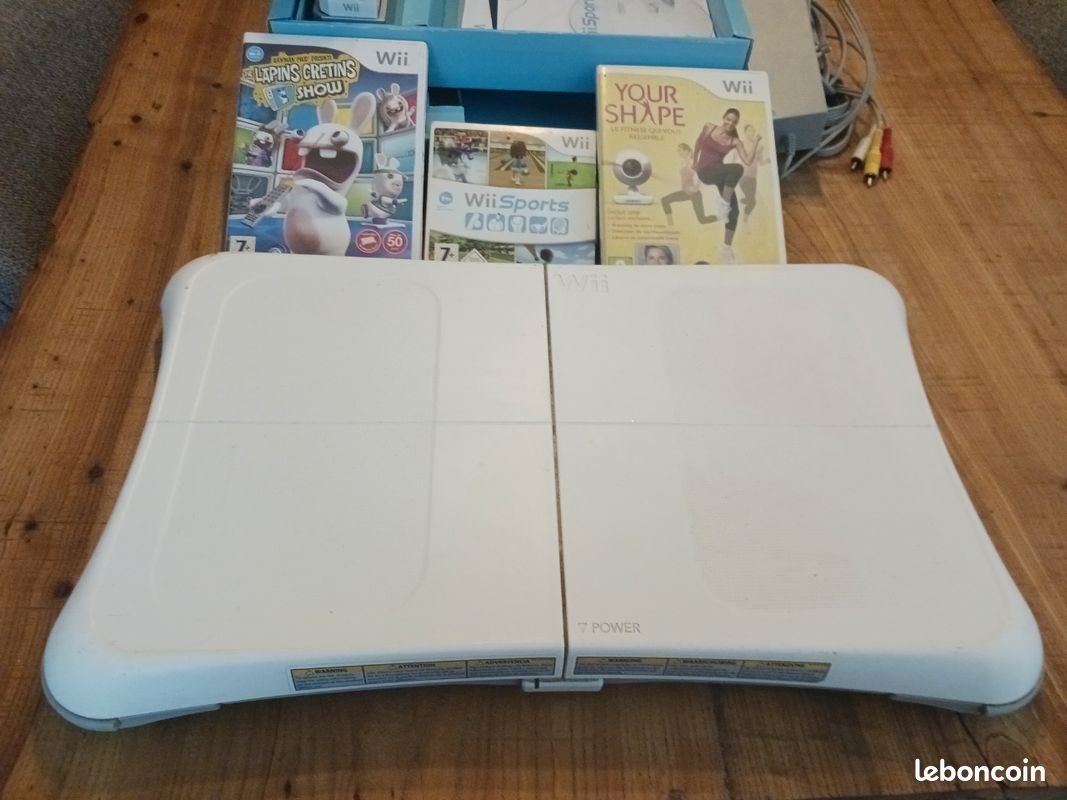 Titre : Pack Nintendo Wii Blanche avec Balance Board + 3 Jeux (En boîte (image 3)