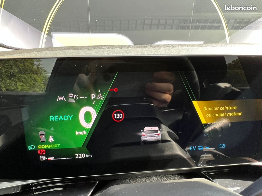 Renault Austral esprit Alpine full hybrid E-Tech 200 -25 (image 13)