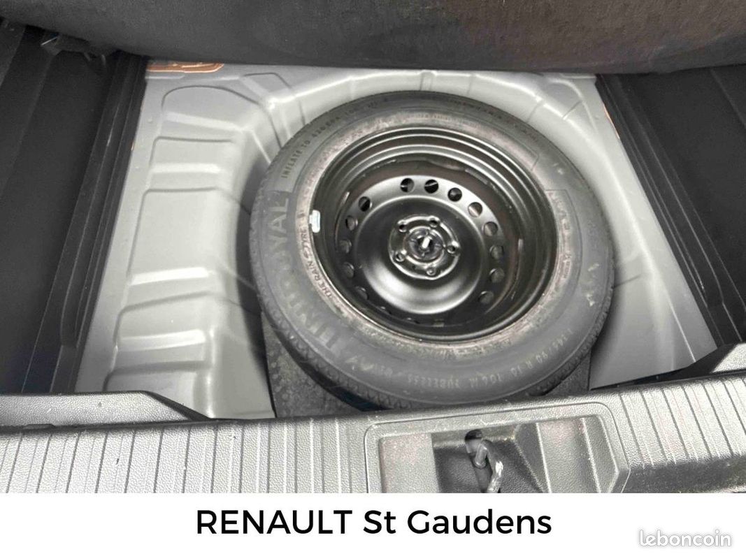RENAULT Captur TCe 90 Techno (image 19)