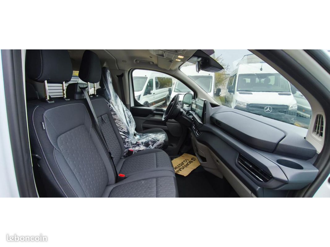 FORD TRANSIT CUSTOM KOMBI Kombi Custom 2.0 EcoBlue - 170 - BVA KOMBI CUSTOM 320 L1 Limited (image 16)