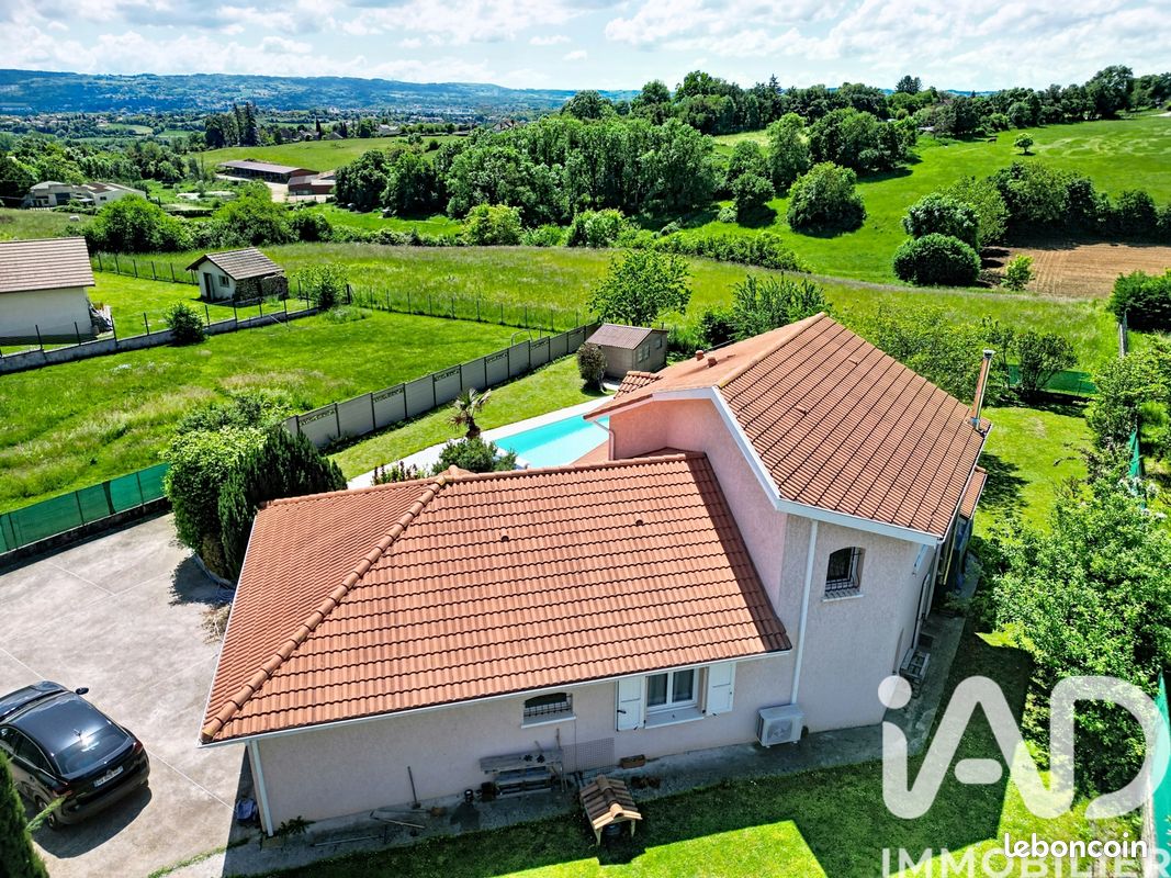Maison 5 pièces 163 m² · à Saint-Marcel-Bel-Accueil · 163 m² · 569 000 €