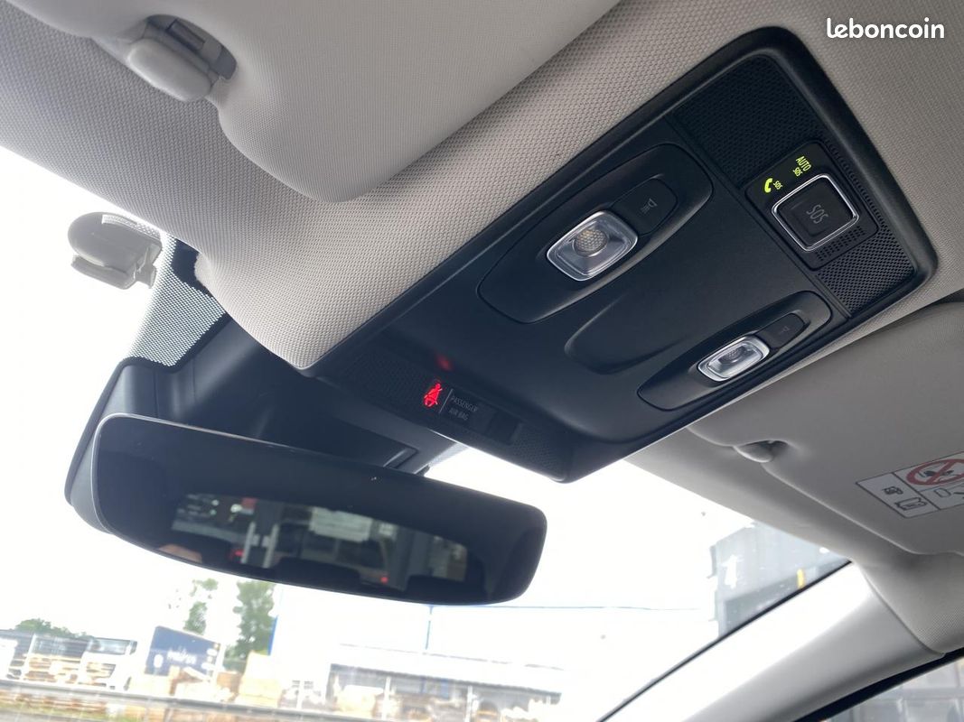 RENAULT CAPTUR 1.6 E-Tech Hybride - 145 - BVA multi-modes 2021 II Initiale Paris (image 32)