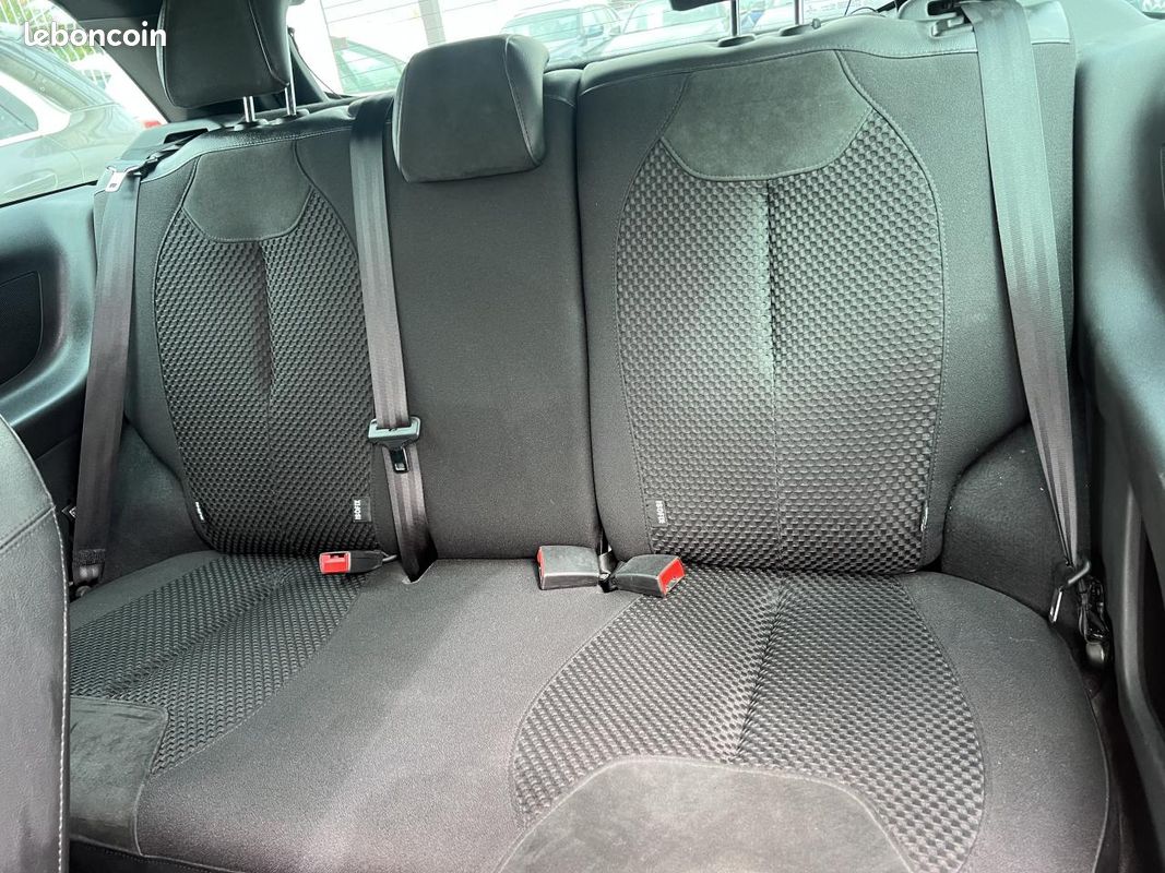 DS DS 3 1.6 HDi - 115 BERLINE Sport DISTRIBUTION OK (image 9)