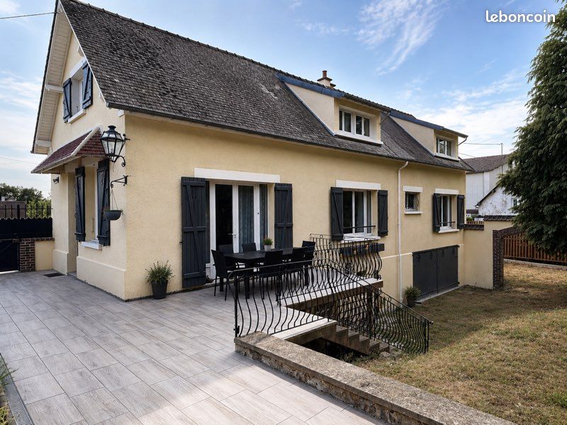 Maison 7 pièces 165 m² · à Cherisy · 165 m² · 298 000 €