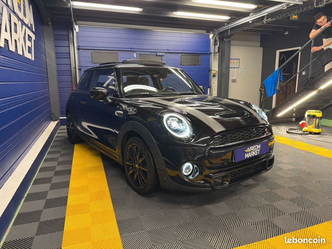 MINI Cooper S 2.0L 192ch Edition Greenwich - Toit ouvrant - Suivi complet - Bande blanche Fournie neuve - 2020 (image 7)