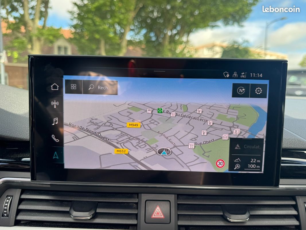 AUDI A4 AVANT 40 TDI 204 ch S tronic 7 S line / Apple CarPlay / Toit ouvrant panoramique (image 16)