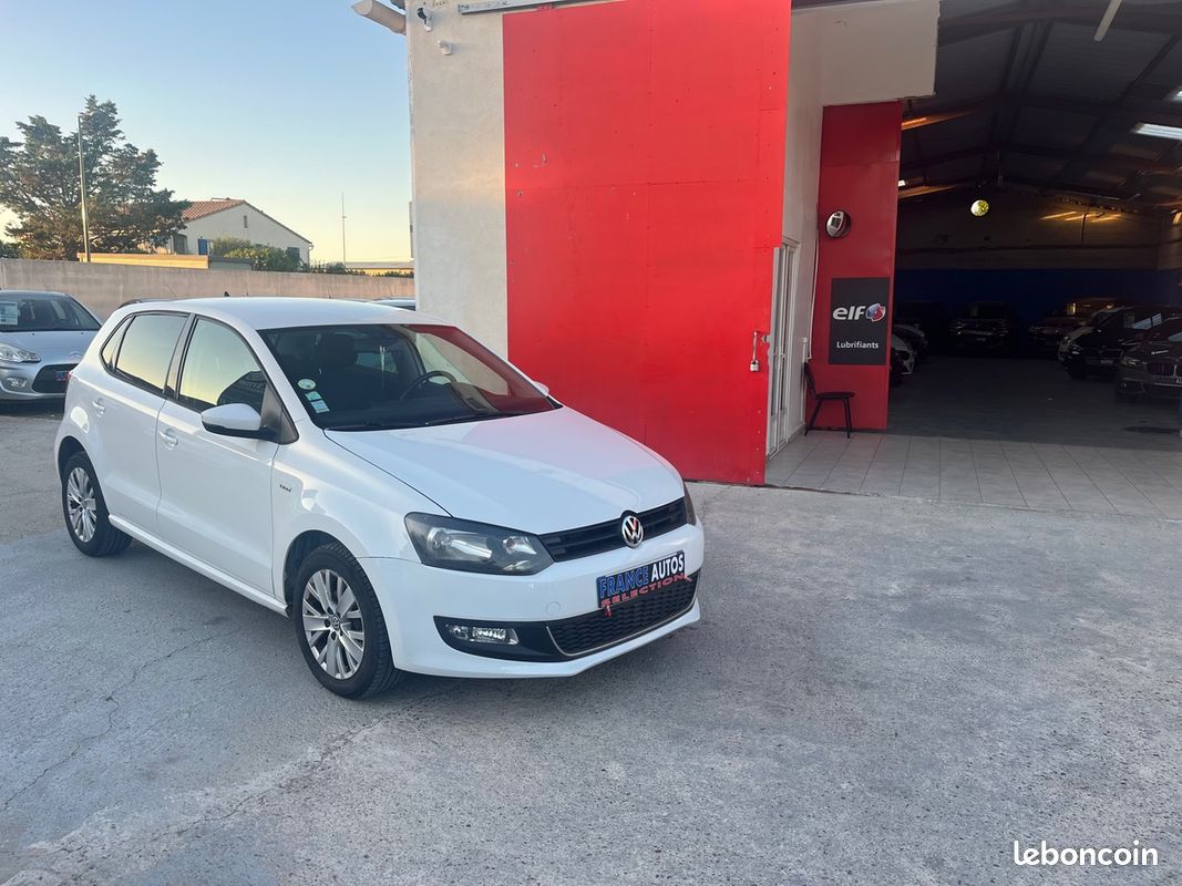 Volkswagen Polo AUTOMATIQUE TDI 90 CHEVAUX ENTIÈREMENT