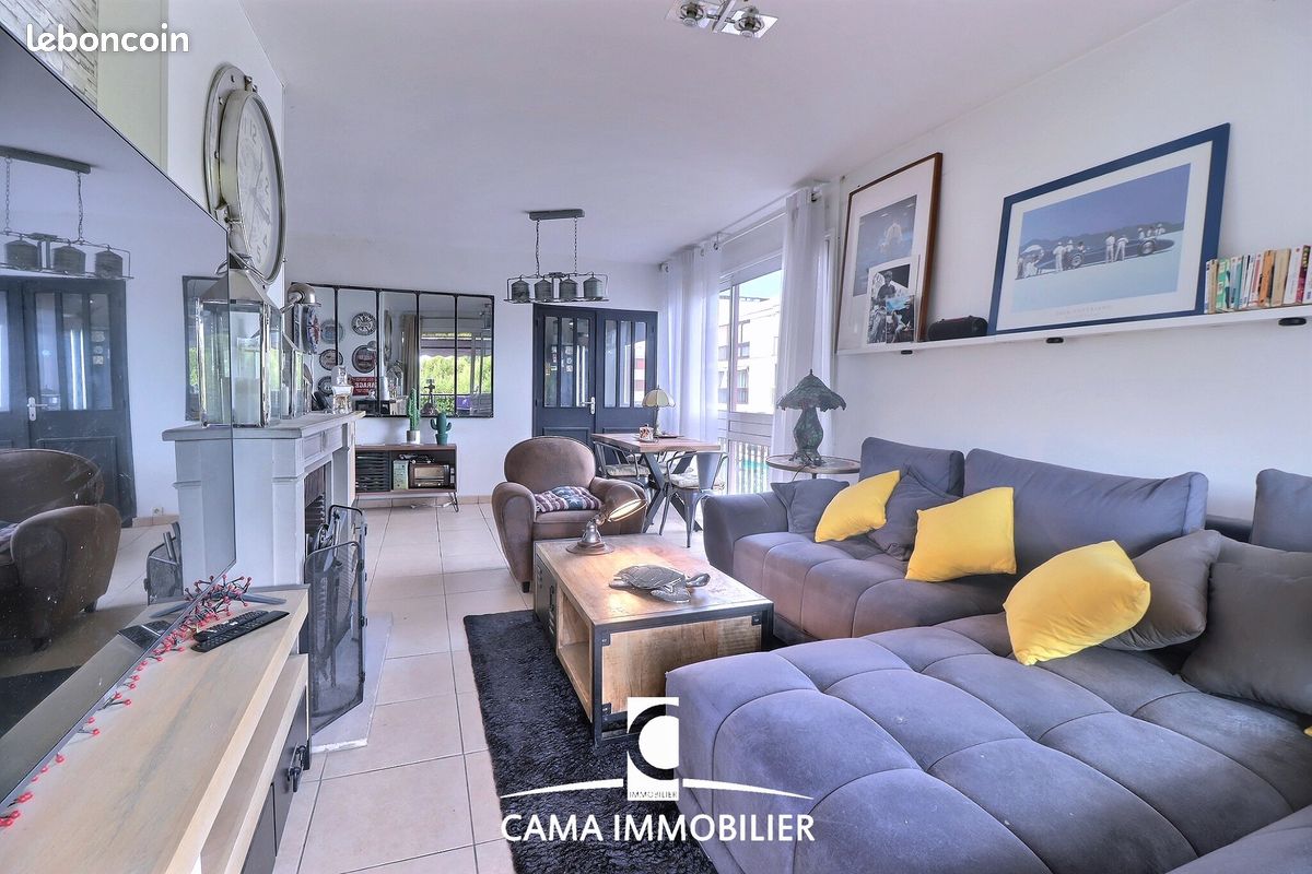 Appartement 4 pièces 90 m² · à Fontenay-le-Fleury · 90 m² · 262 500 €