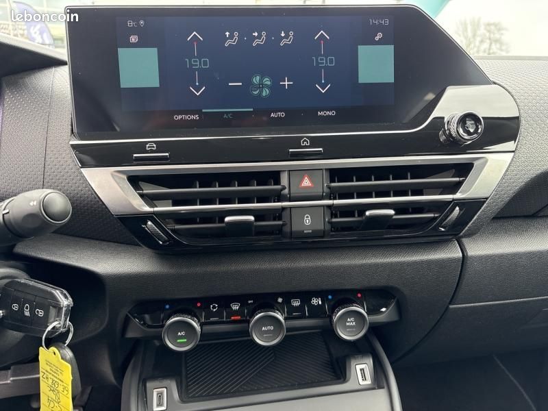 Citroen C4 Moteur électrique 136ch (100 kW) Feel Pack Automatique (image 24)