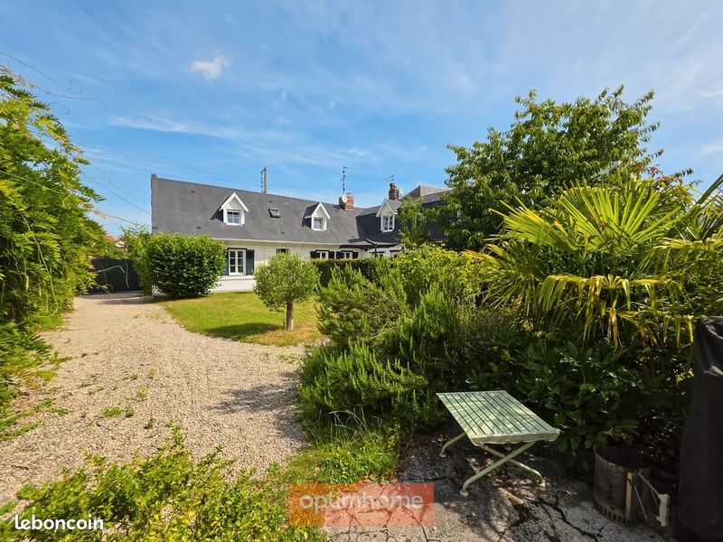 Maison 11 pièces 273 m² · à Dainville · 273 m² · 589 500 €