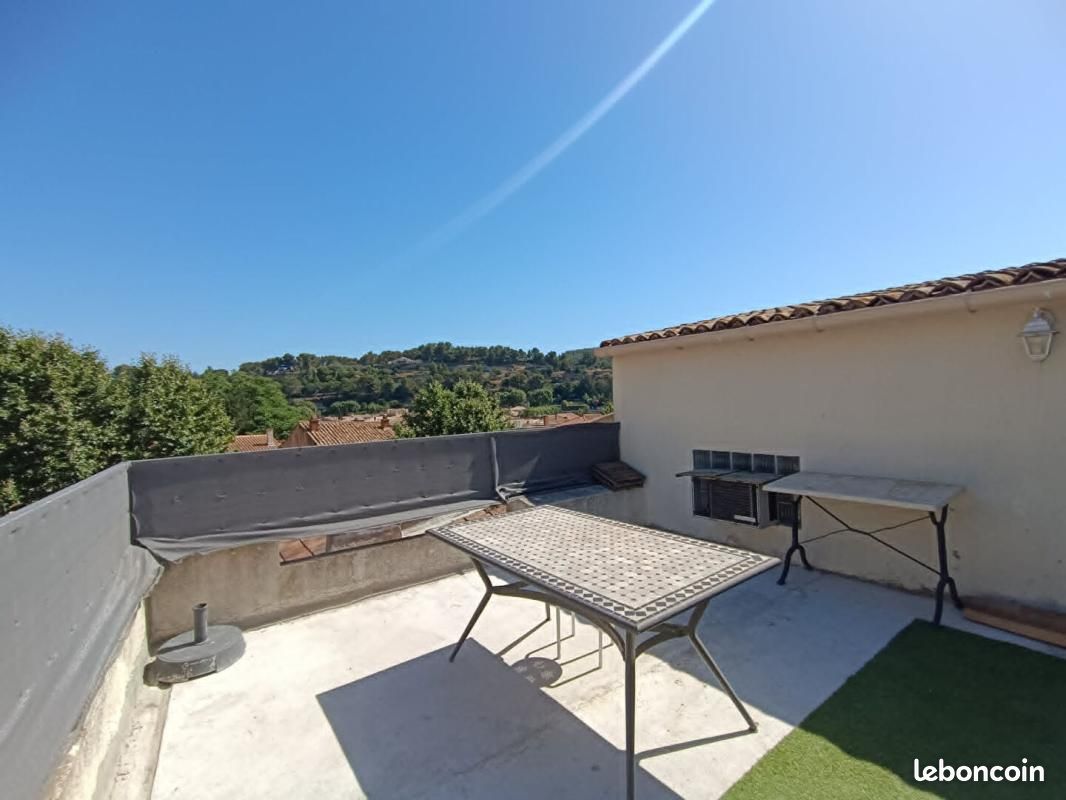 Maison 4 pièces 105 m² · à Saint-Chamas · 105 m² · 240 000 €