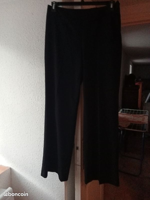 Pantalon noir pour les fêtes (image 1)
