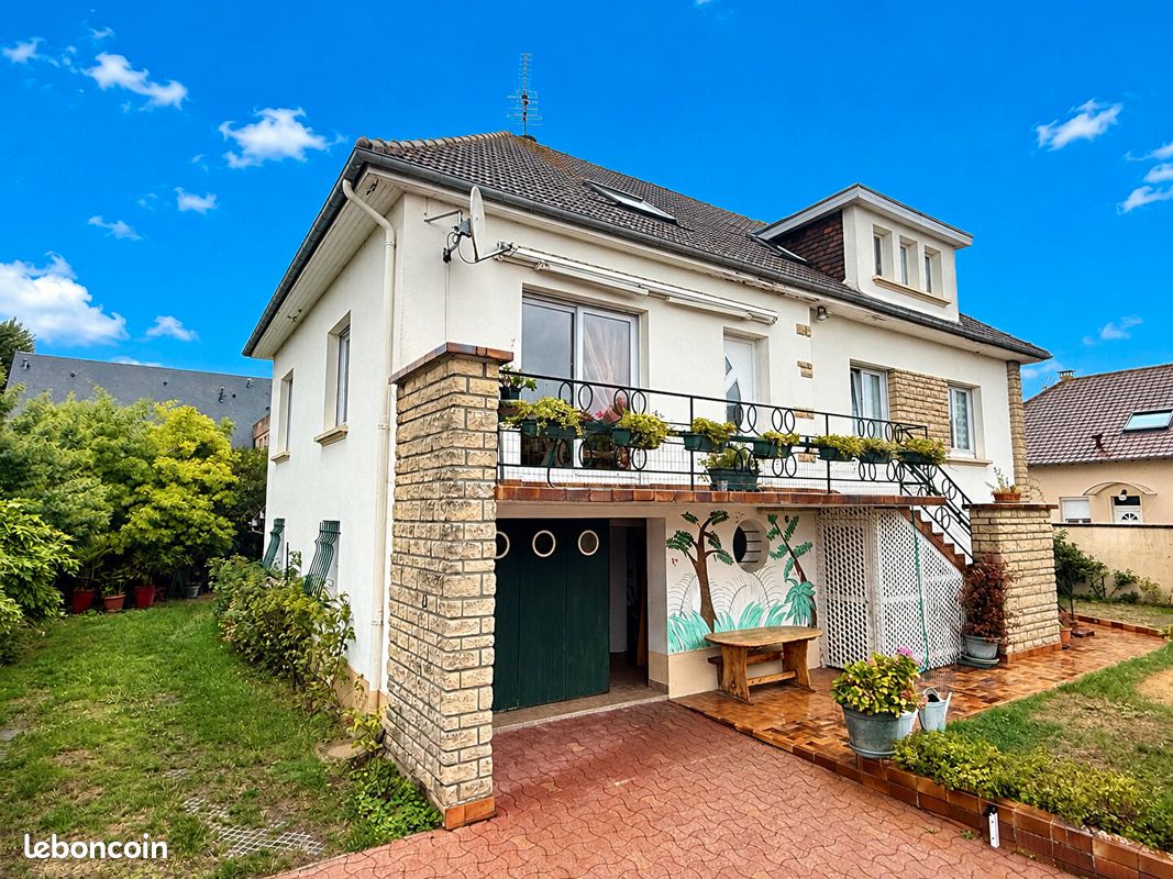 Maison 8 pièces 160 m² · à Ouistreham · 160 m² · 493 500 €
