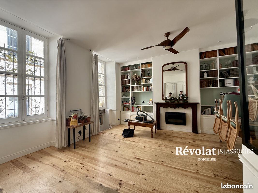 Appartement 2 pièces 57 m² · à Bordeaux · 57 m² · 1 350 €/mois