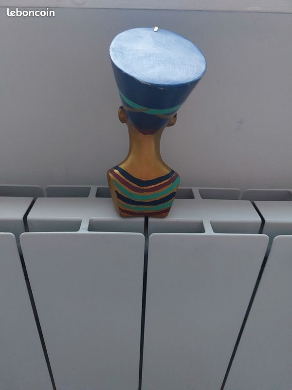 Figurine (image 2)