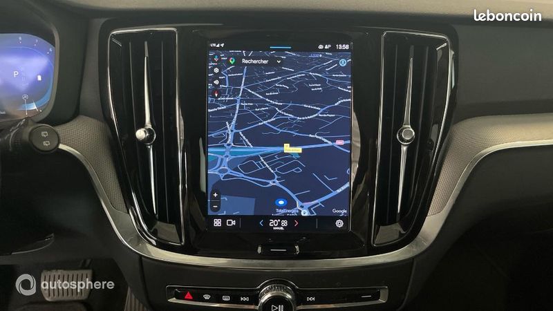 Volvo V60 B4 197ch Plus Style Dark DCT 7 (image 18)