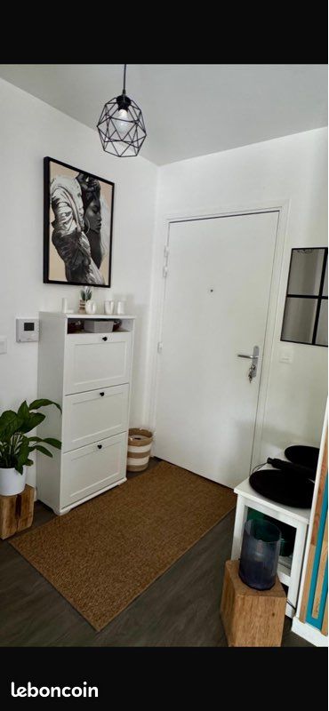 Appartement 3 pièces 60 m² · à Corbeil-Essonnes · 60 m² · 1 200 €