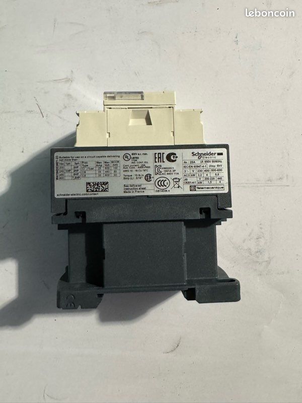 Contacteur schneider TeSys - 034890 LC1D09P7 (image 4)