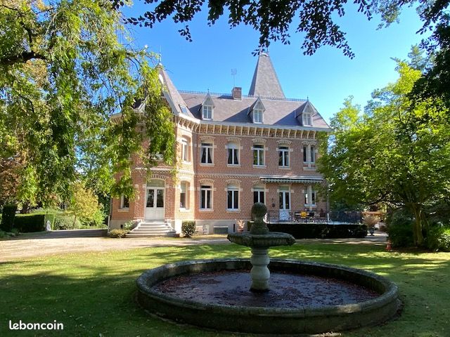 Maison 13 pièces 480 m² · à Lille · 480 m² · 1 775 000 €