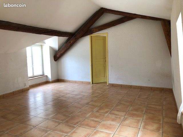 Appartement 4 pièces 70 m² · à Meyrueis · 70 m² · 620 €