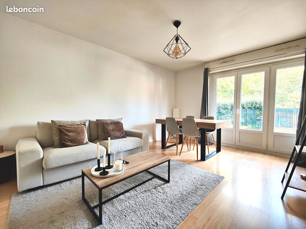 Appartement 2 pièces 49 m² · à Dammarie-les-Lys · 49 m² · 950 €