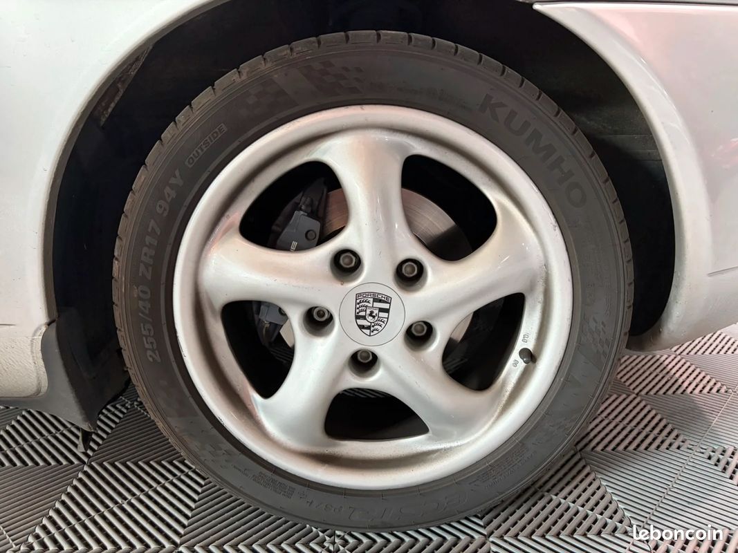 PORSCHE BOXSTER 2.5i / SUIVI COMPLET / REVISION OK / 4 PNEUS NEUFS / (image 10)