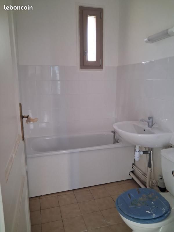 Appartement 3 pièces 49 m² · à Saint-Chamond · 49 m² · 357 €/mois