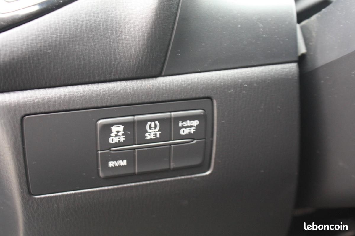 Mazda 3 III 2.2 150 Dynamique 5p (image 13)