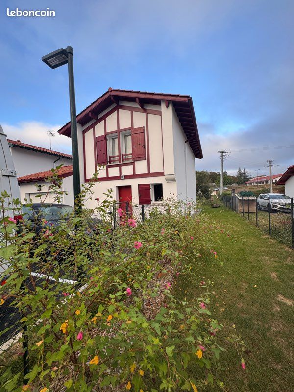 Maison 4 pièces 89 m² · à Guiche · 89 m² · 249 000 €