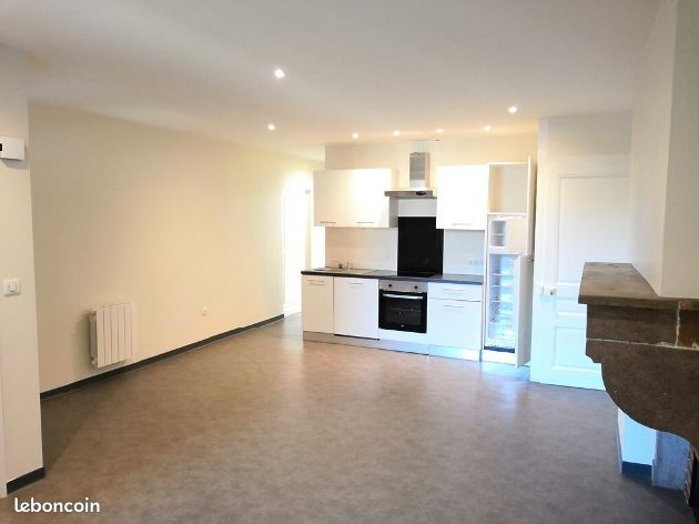 Appartement 2 pièces 59 m² · à Lons-le-Saunier · 59 m² · 518 €
