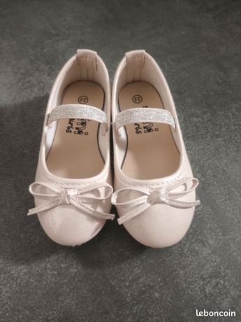 Chaussons fille ballerines en textile imprimé petits coeurs bleu