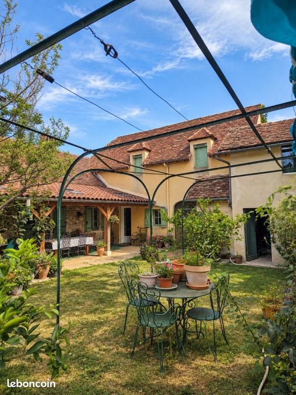 Maison 5 pièces 150 m² · à Eyraud-Crempse-Maurens · 150 m² · 109 500 €