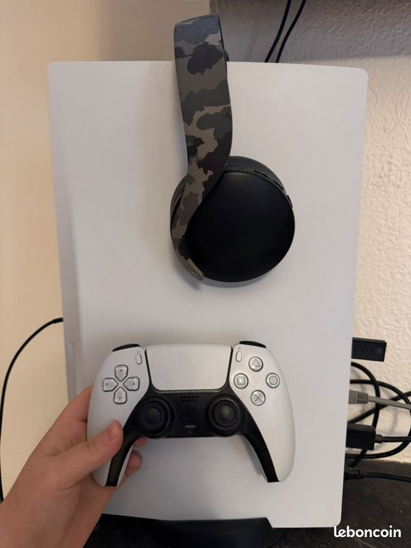 PlayStation 5 (image 5)