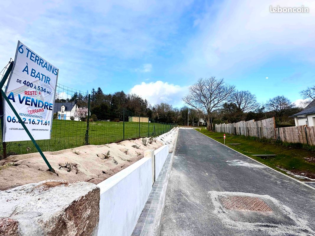 Terrains constructibles 420m2. Pluvigner · 64 000 €