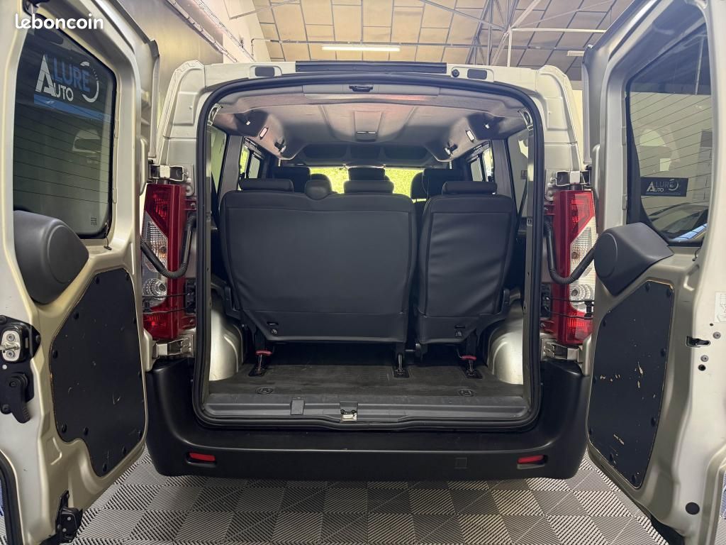 PEUGEOT EXPERT 1.6l HDi 90ch Tepee Confort Pack Court - 9pl + Double Ouverture (image 8)