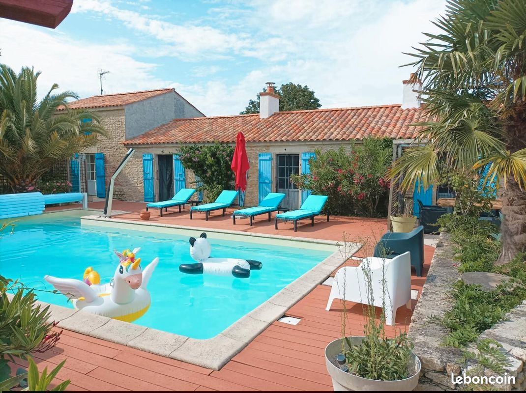 Maison 8 pièces 208 m² · à Sainte-Radégonde-des-Noyers · 208 m² · 429 900 €