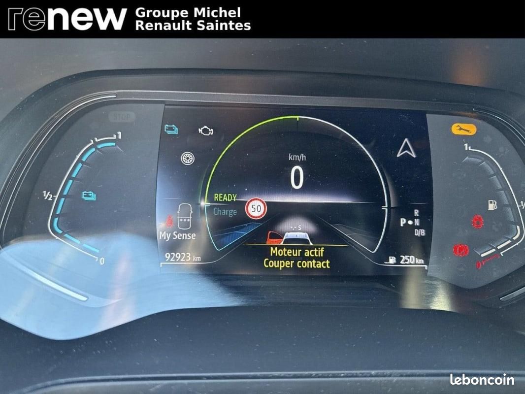 Renault Captur E-Tech 145 - 21B R.S. Line (image 18)
