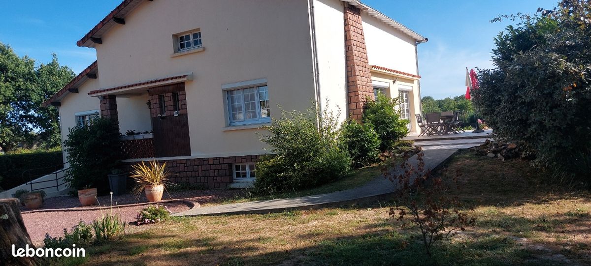 Maison 6 pièces 133 m² · à Nesmy · 133 m² · 299 500 €