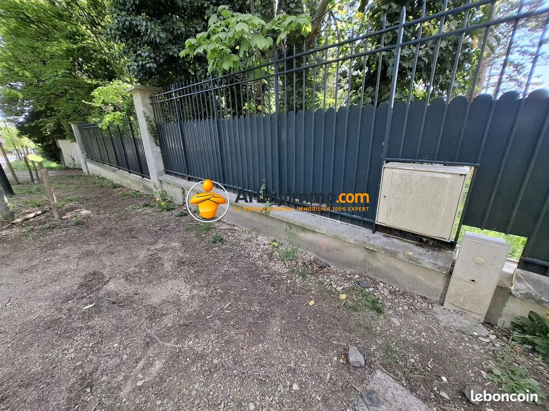 Terrain Coulommiers · 199 000 €