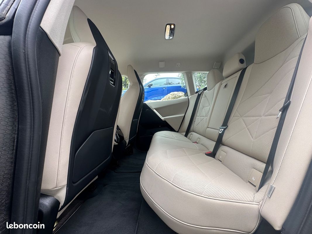 BMW iX 40e 326CH xDrive + CARPLAY SANS FIL + SIEGES CHAUFFANTS/VENTILES/MASSANTS/ELECTRIQUES + HARMAN KARDON + 1ERE MAIN + GARANTIE 12 MOIS (image 24)