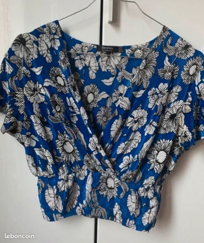 Top fleuri bleu (image 3)