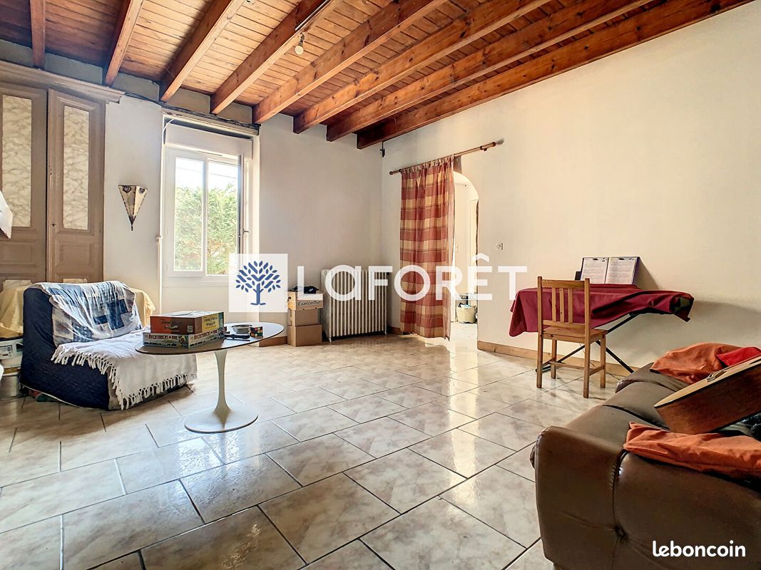 Maison 6 pièces 182 m² - Thouars 79100 (image principale 8)