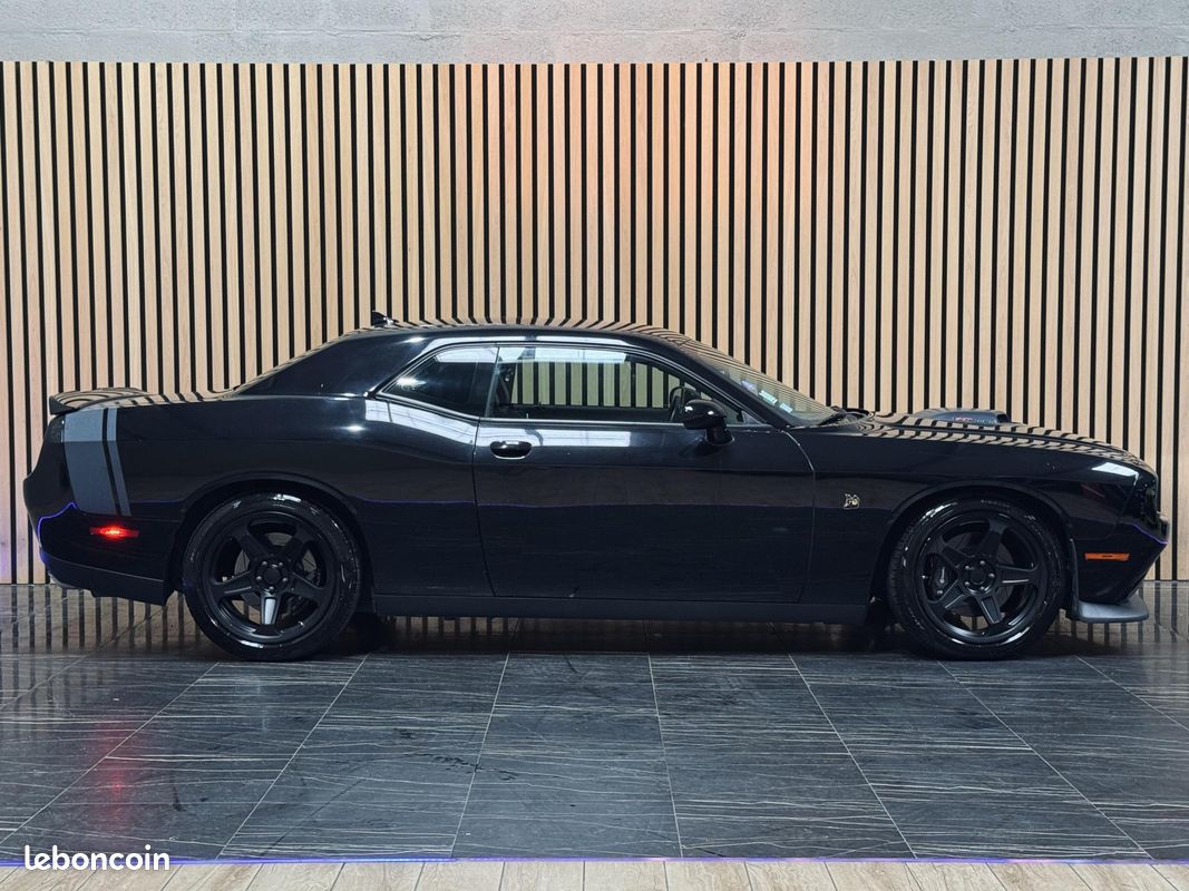 Dodge challenger 6.4l 485 srt scatpack hornet shaker immat fr sort de résvision etat neuf (image 11)