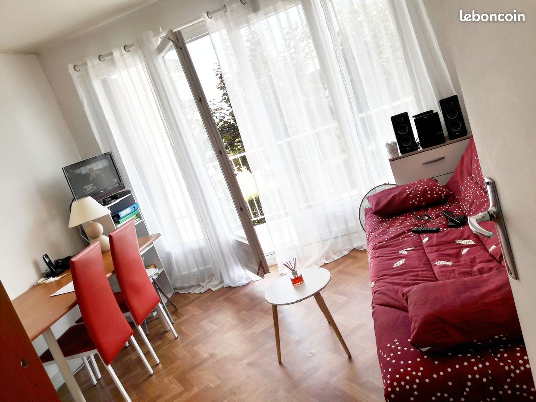 Appartement 1 pièce 18 m² · à Blois · 18 m² · 330 €