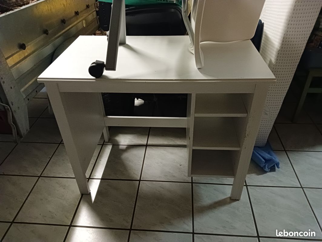 Bureau étudiant + chaise à roulettes (image 7)